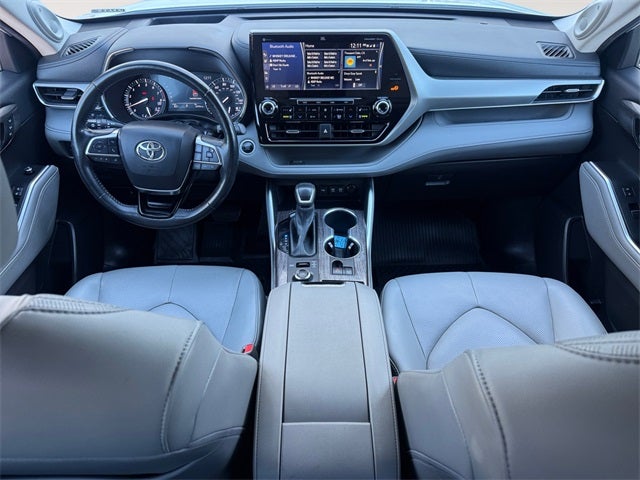 2021 Toyota Highlander Platinum