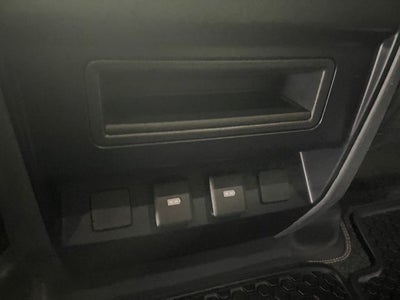 2024 Land Rover Defender 110 X-Dynamic SE