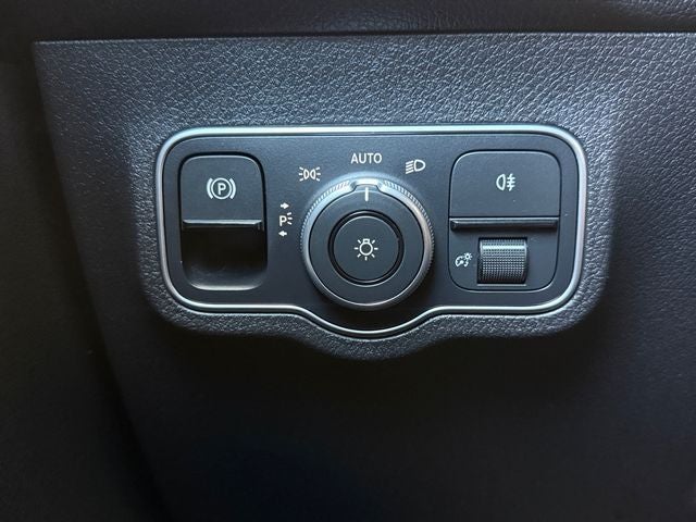 2023 Mercedes-Benz GLB GLB 250
