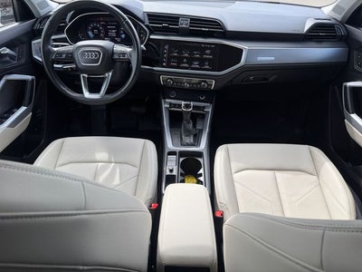 2024 Audi Q3 Premium quattro