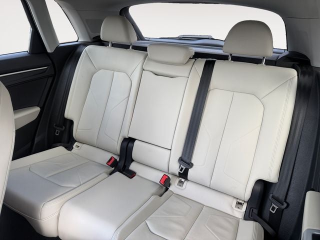 2024 Audi Q3 Premium quattro