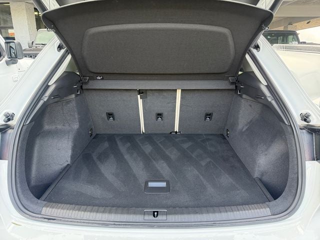 2024 Audi Q3 Premium quattro