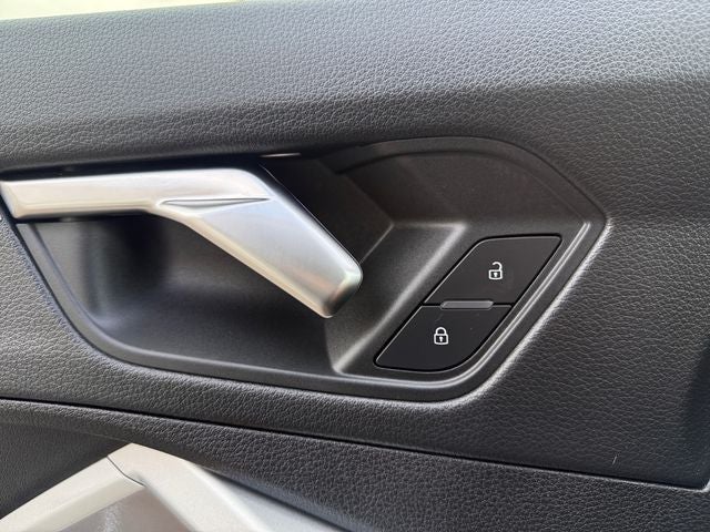 2024 Audi Q3 Premium quattro