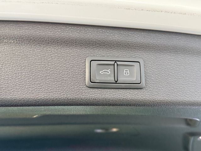 2019 Audi Q3 2.0T Premium Plus S line quattro